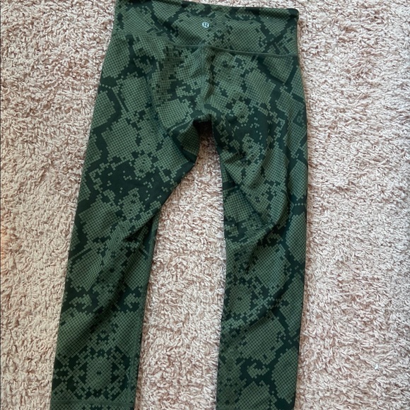 Lululemon wunder under crop leggings - Picture 4 of 7